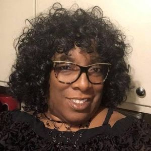 Meet your Posher, Val